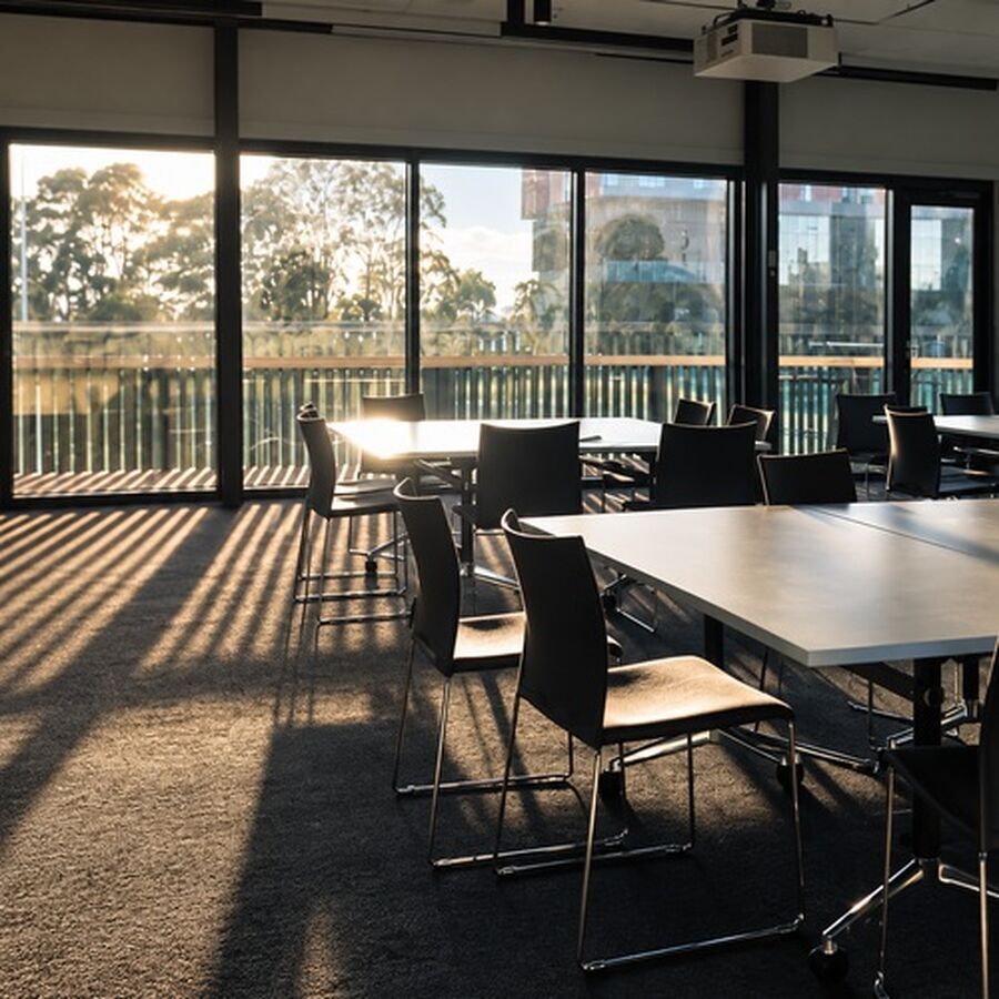 客户表达强硬时怎样回应：把投诉事实与沟通边界分开处理