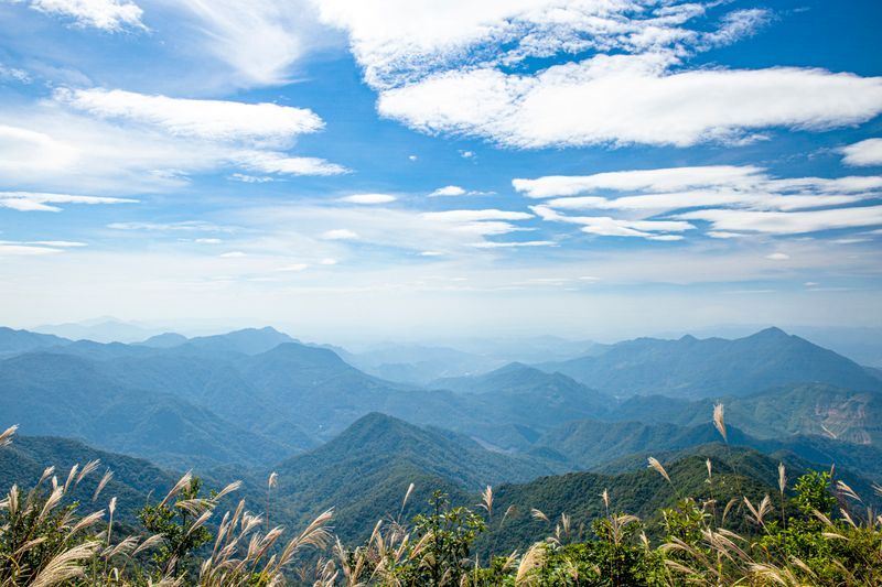 远山场景照片